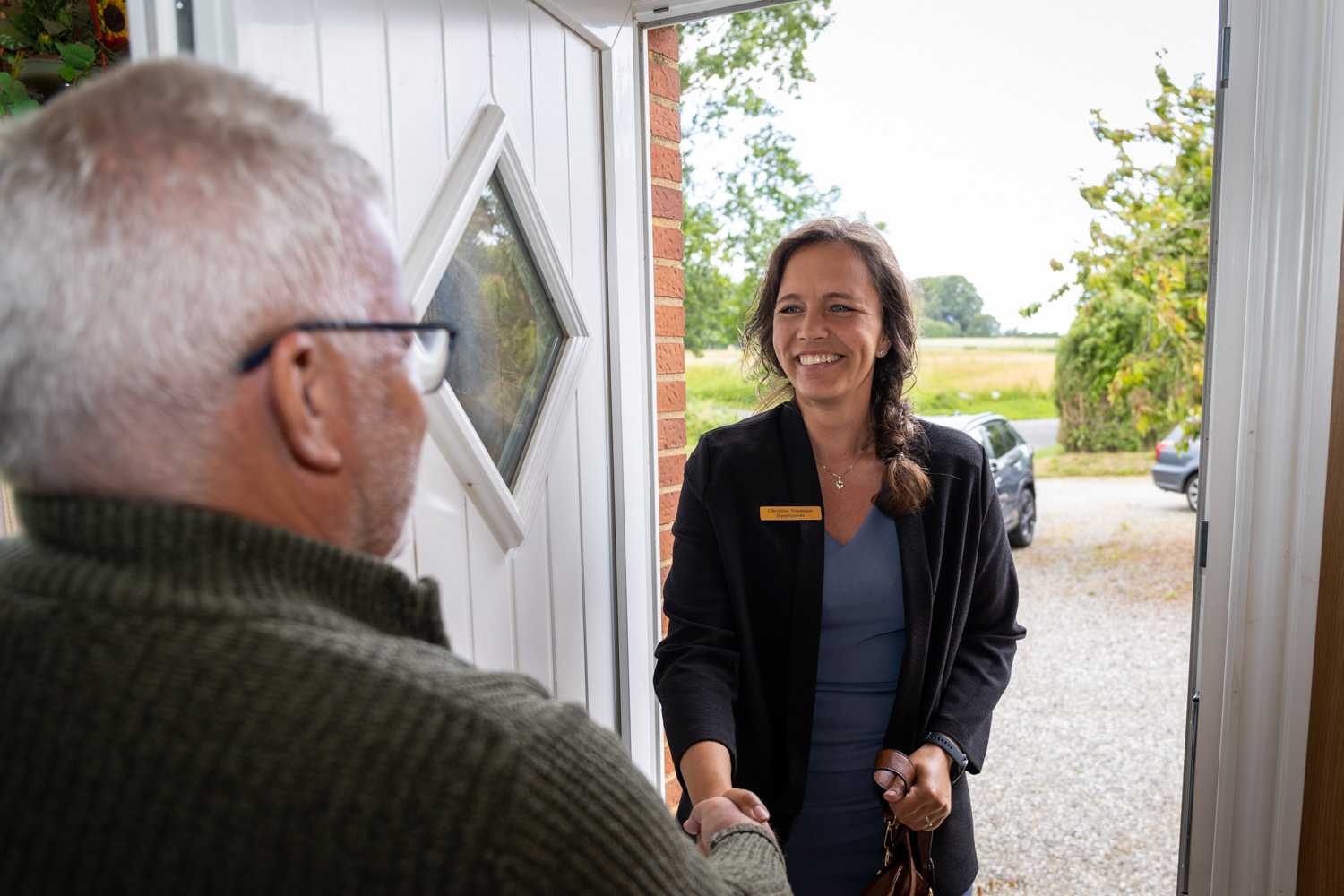 Hjælp til private